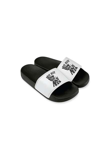 Badeschlappen Böse alte Frau D3