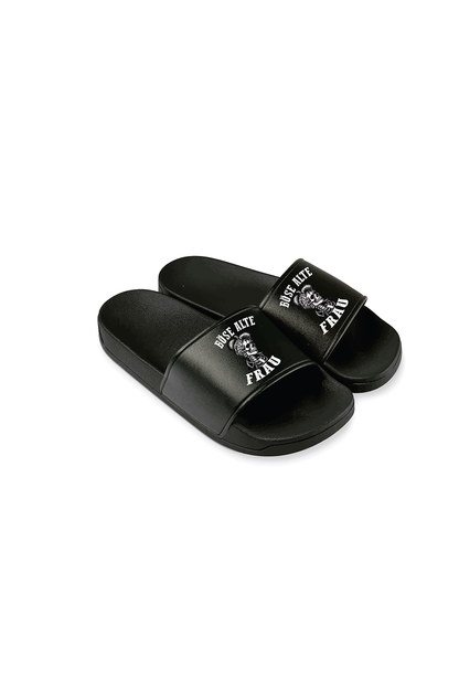 Badeschlappen Böse alte Frau D4